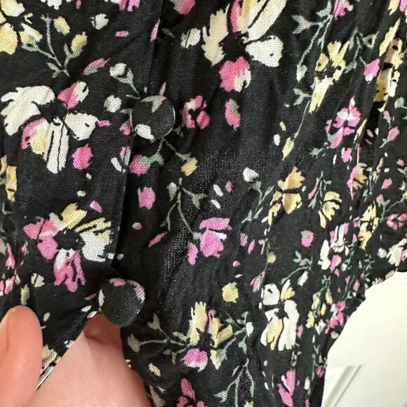 Black floral collared sleeveless tank button down women's XL flattering - Picture 5 of 7